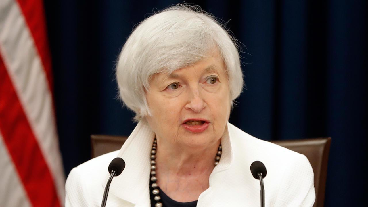Yellen resigns as Fed chair