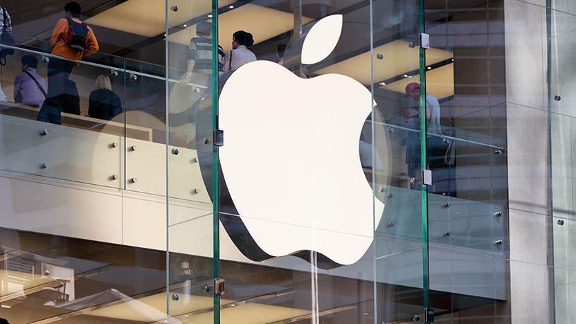 Apple strength still threatened by change, competition: economist