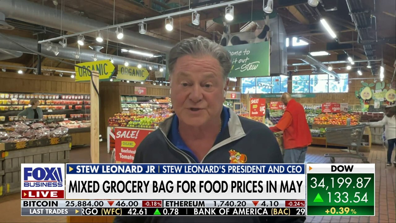 Stew Leonard's president and CEO discusses why consumers are still paying top dollar for food as inflation subsides on "The Claman Countdown."