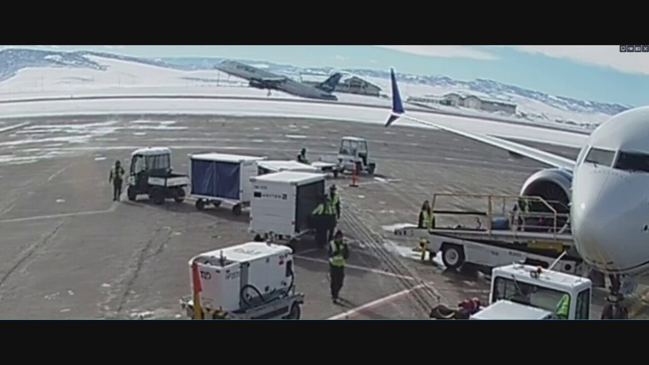 A JetBlue plane at Yampa Valley Regional Airport in Hayden, Colorado, scraped its tail while performing an emergency takeoff to avoid a head-on collision. Footage shows the plane taking off on Jan. 22, 2022. (NTSB via Storyful)