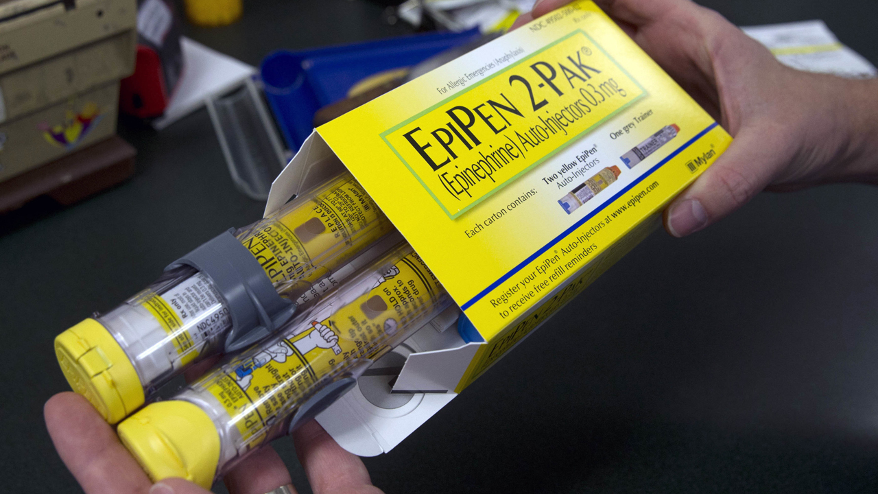 Report: Mylan tied exec pay to aggressive profit targets
