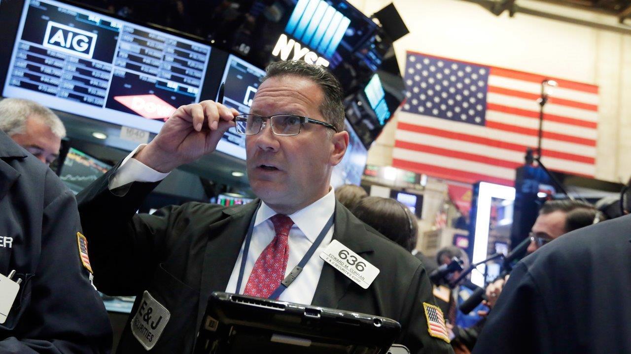 Stocks mark triple-digit turnaround