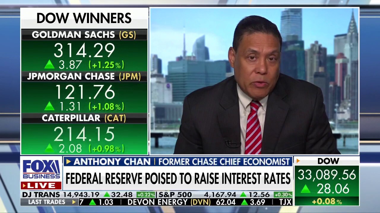 America is heading into ‘recession’: Former Chase chief economist