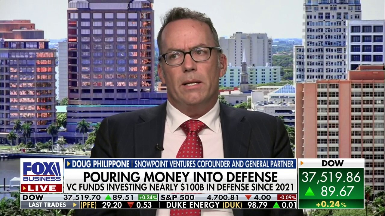  Snowpoint Ventures cofounder and general partner Doug Philippone provides insight on investing in defense on 'The Claman Countdown.'