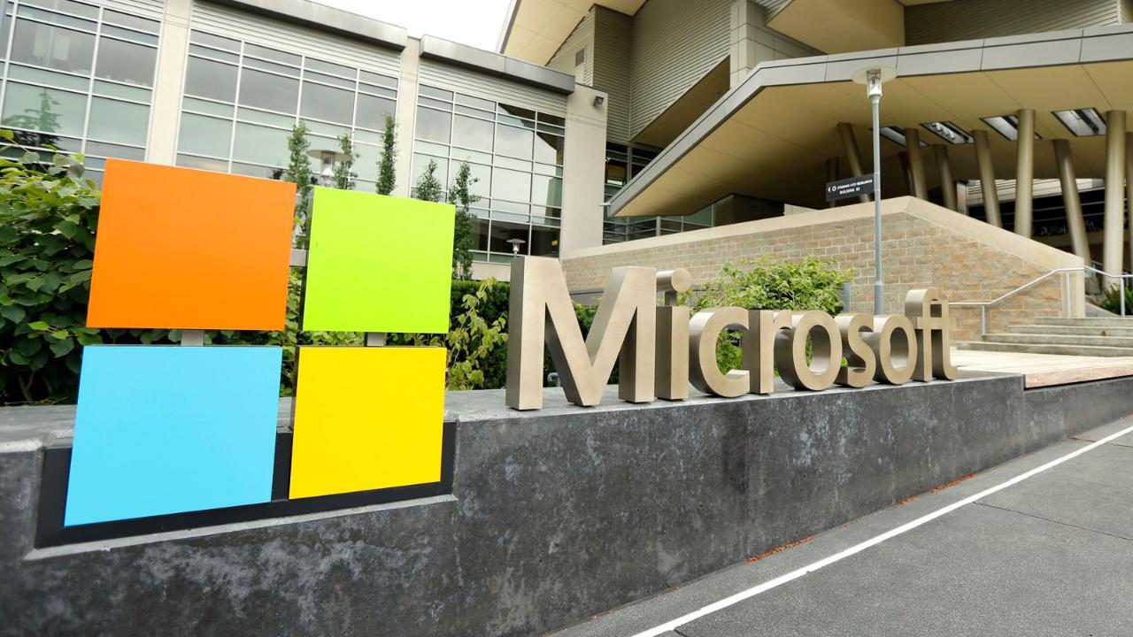 Apple briefly overtaken by Microsoft as most valuable company