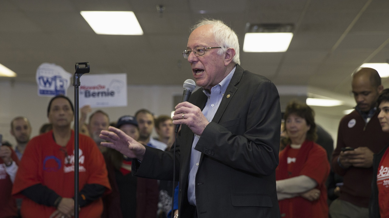 Does Bernie Sanders have enough support to win Iowa?