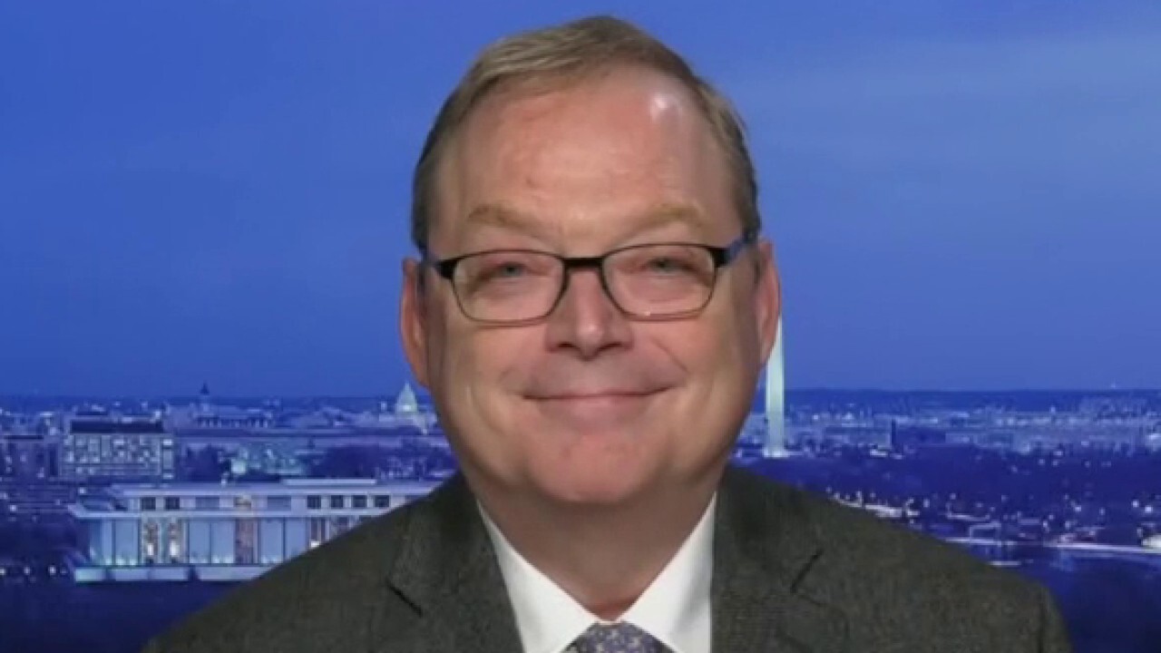 Kevin Hassett and Steve Moore react to Biden taking credit for economic growth on 'Kudlow.'