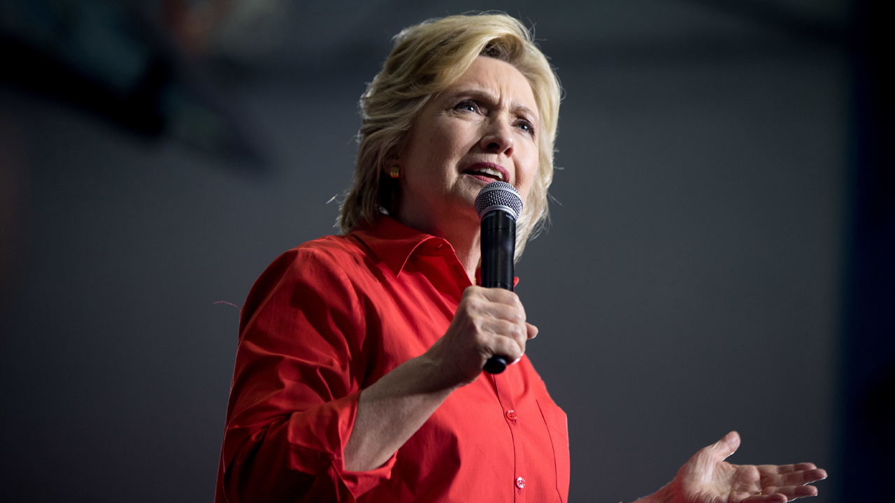 Clinton paints rosy picture of the U.S. economy