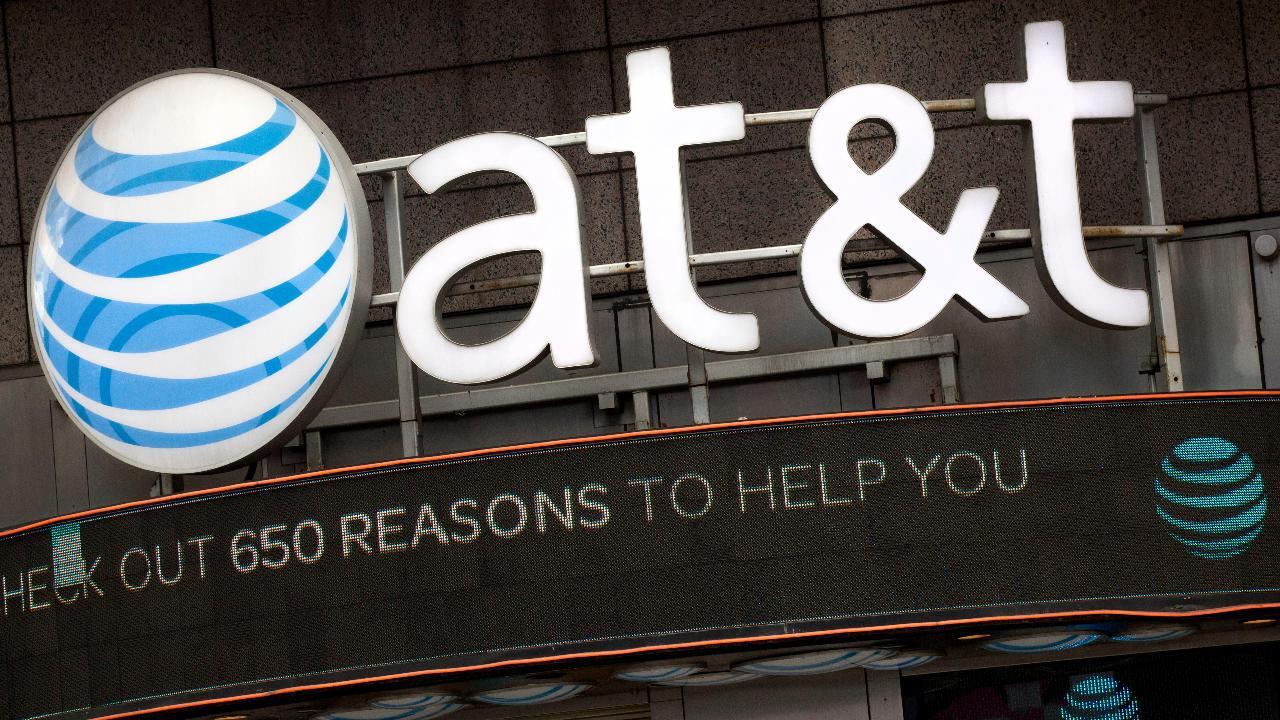 AT&T wins court fight for Time Warner