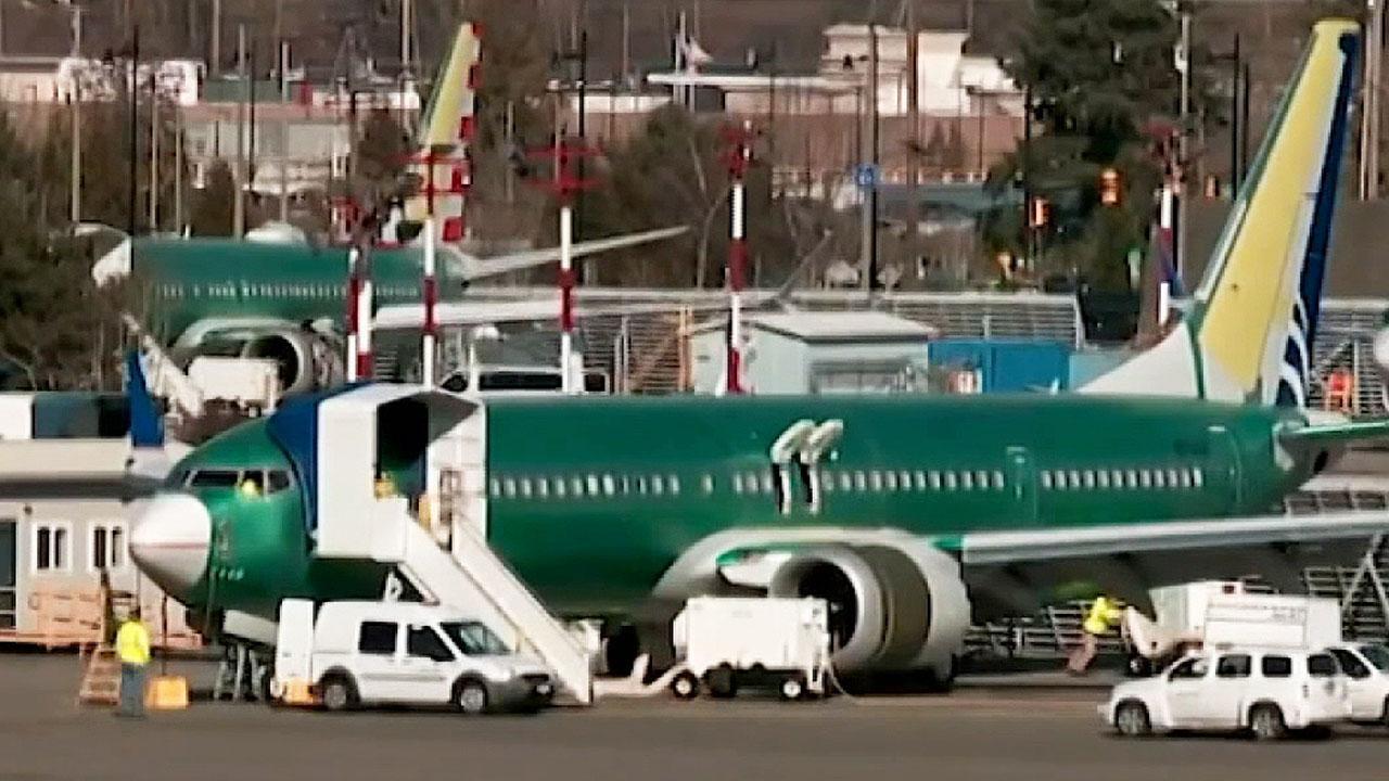 How will the grounding of Boeing 737 Max affect Christmas travel?