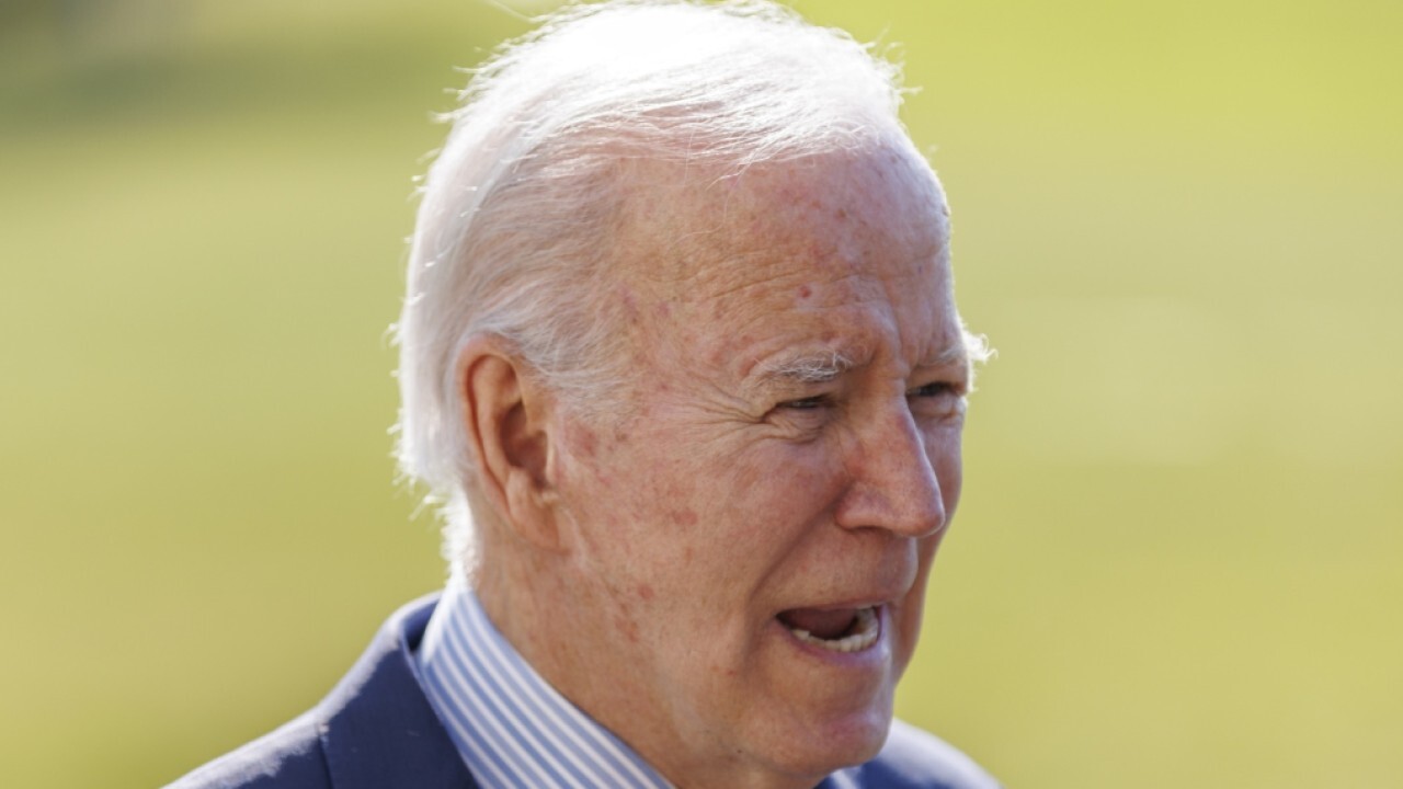 Biden can't survive without the teleprompter: Joe Concha