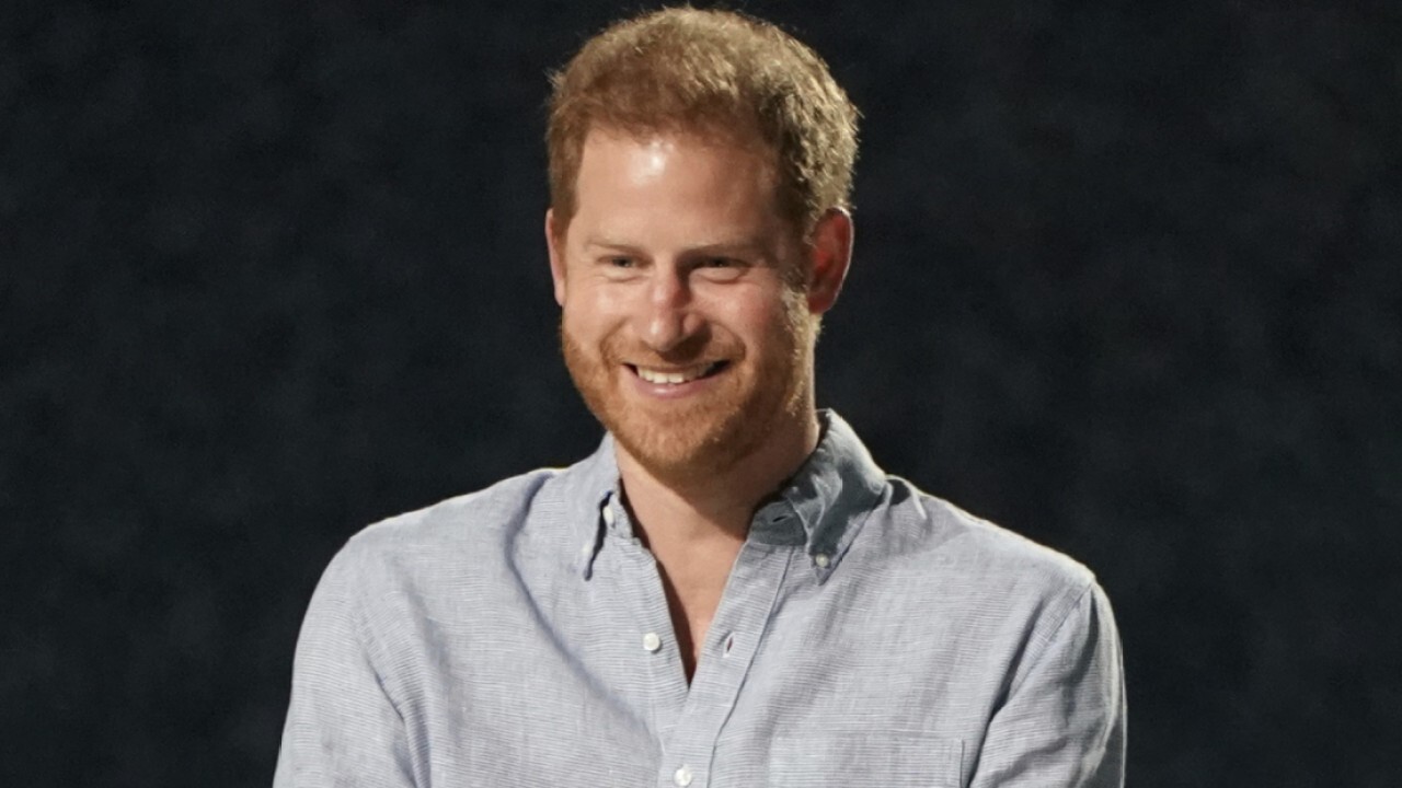 Prince Harry pens memoir