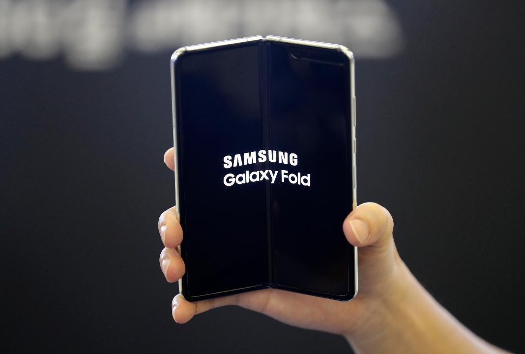 Samsung's new Galaxy Fold hits store shelves: Tech expert warns consumers about durability