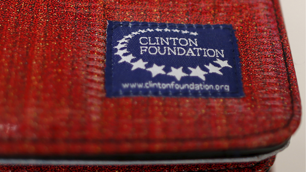 Pay gap at Clinton Foundation?