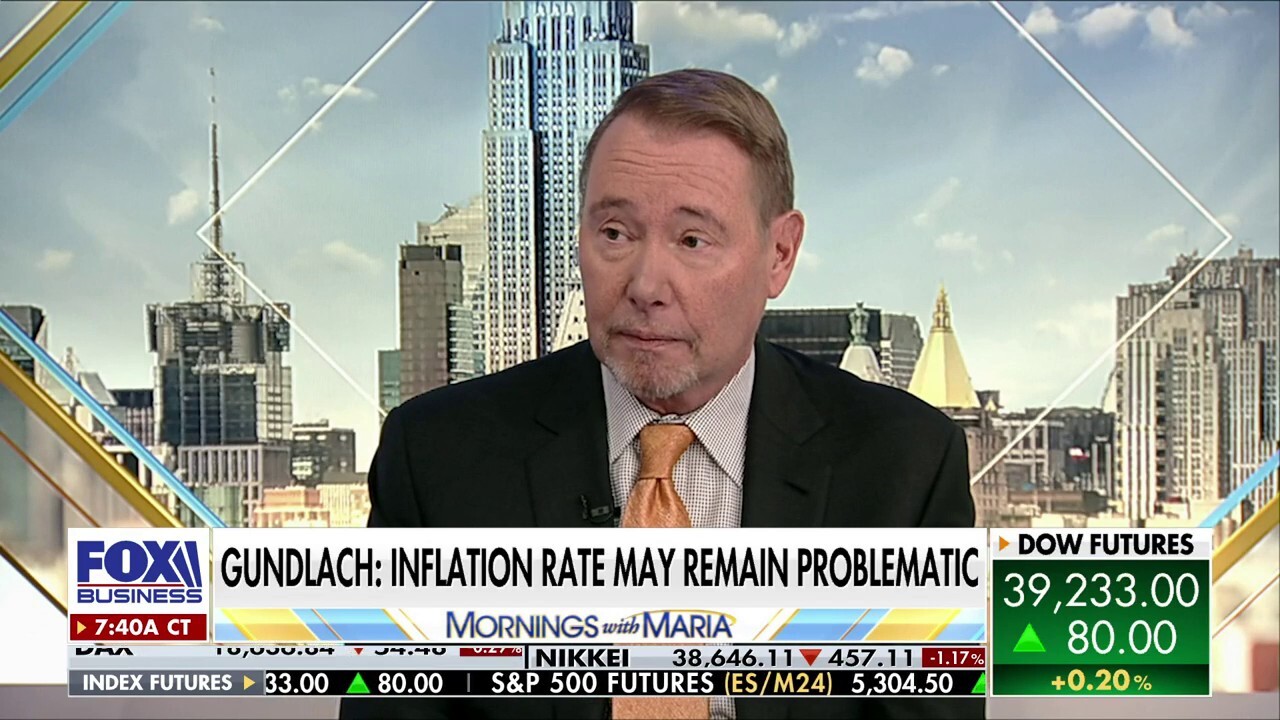 DoubleLine Capital CEO and founder Jeffrey Gundlach provides his professional forecast for global markets, arguing that India has one of the strongest economies in the world. 