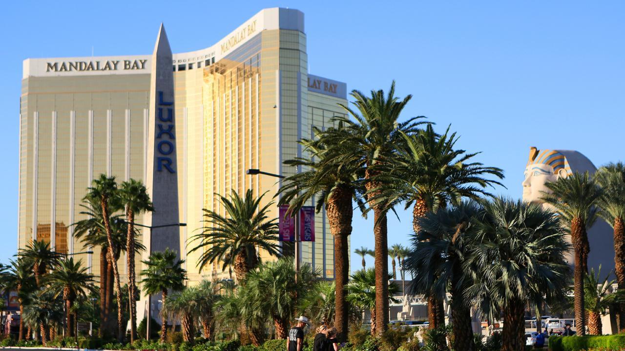Las Vegas unites as one community after mass shooting 