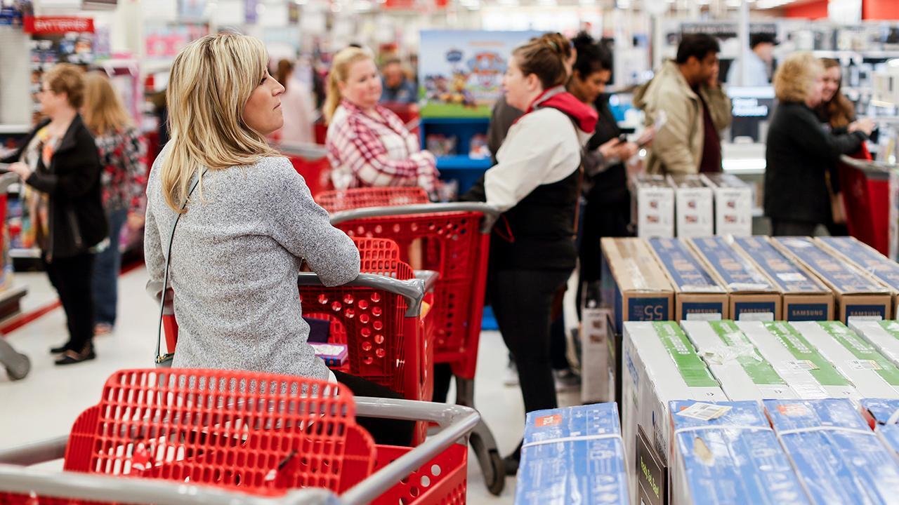 Consumers are scared, they're buying primarily on price: Retail expert