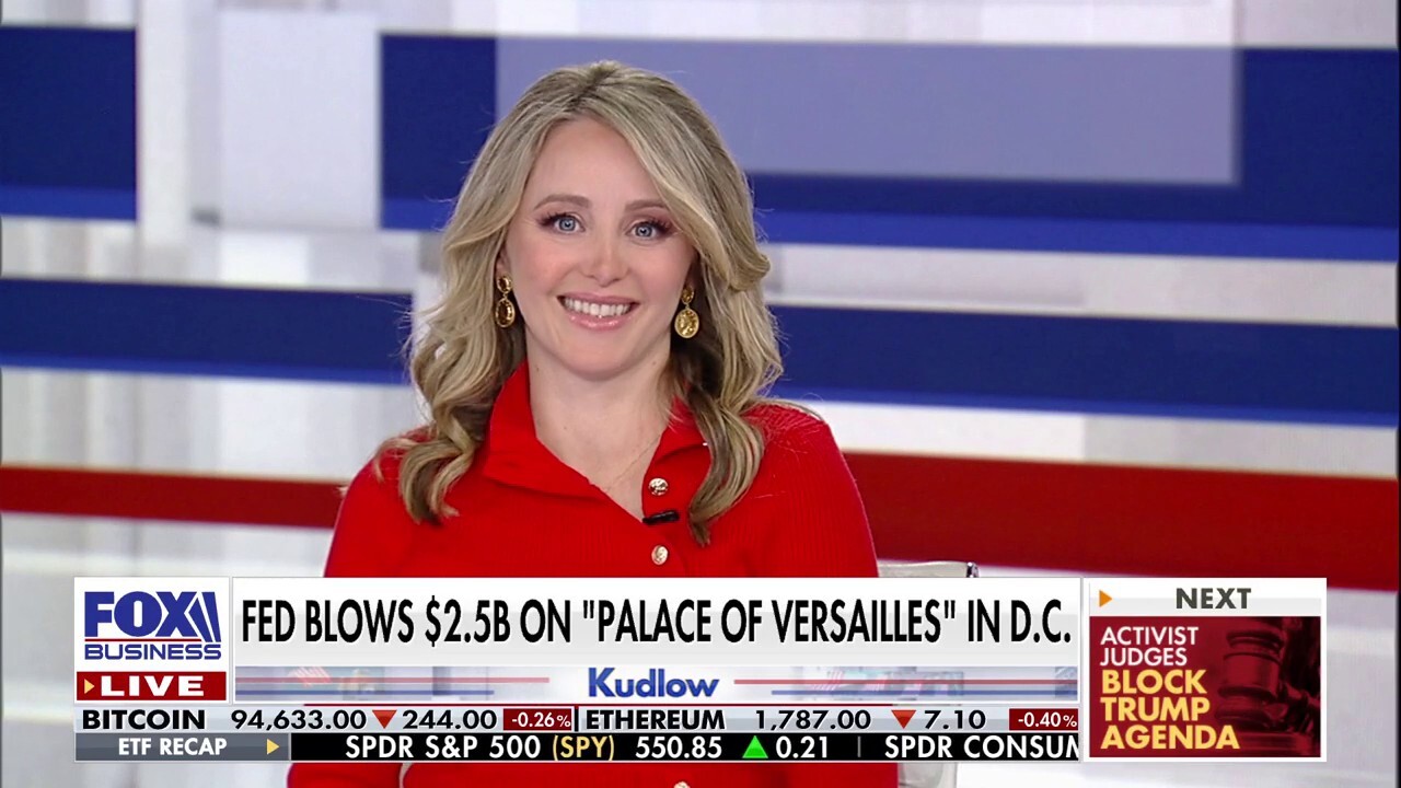 The bond market is playing 'chicken' with the Fed, says Taylor Riggs