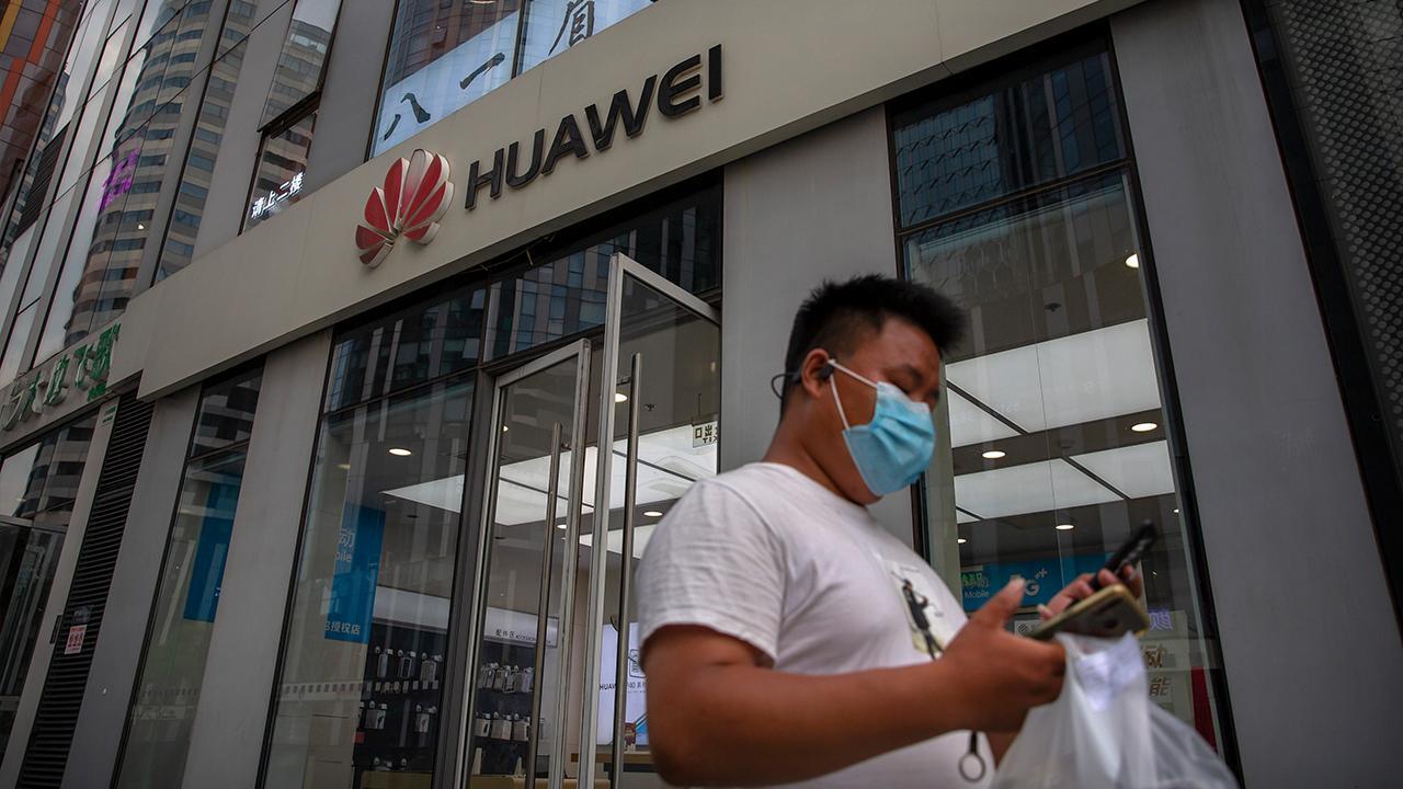 China’s management of coronavirus contributed to UK ban of Huawei: Expert 