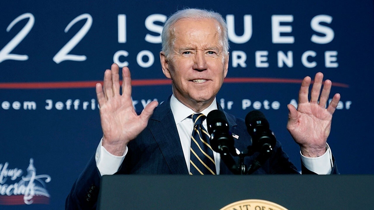 Biden's 'secret migrant flights' are back: NY gubernatorial candidate