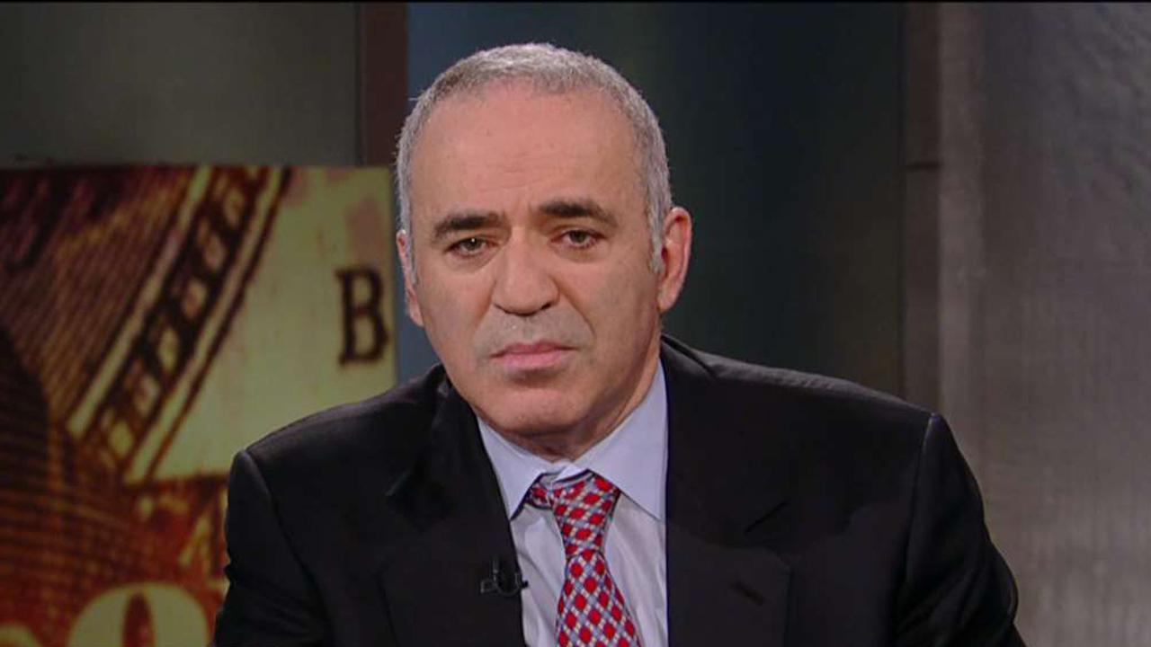 Garry Kasparov: Putin has an interest in Trump  
