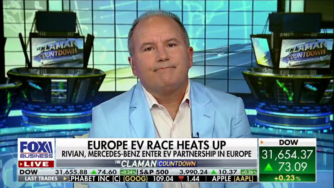 Wedbush Securities managing director Dan Ives reacts to Mercedes-Benz teaming up with Rivian to deliver electric commercial vans to Europe on 'The Claman Countdown.'