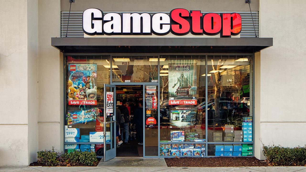 Gamestop cuts forecast after weak holiday sales