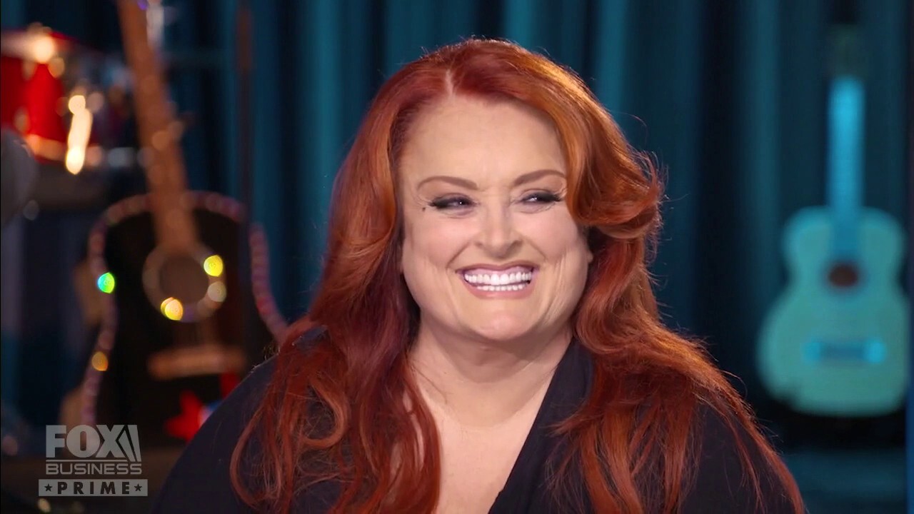 The singer remembers the biggest goodbye in country music after separating from The Judds.