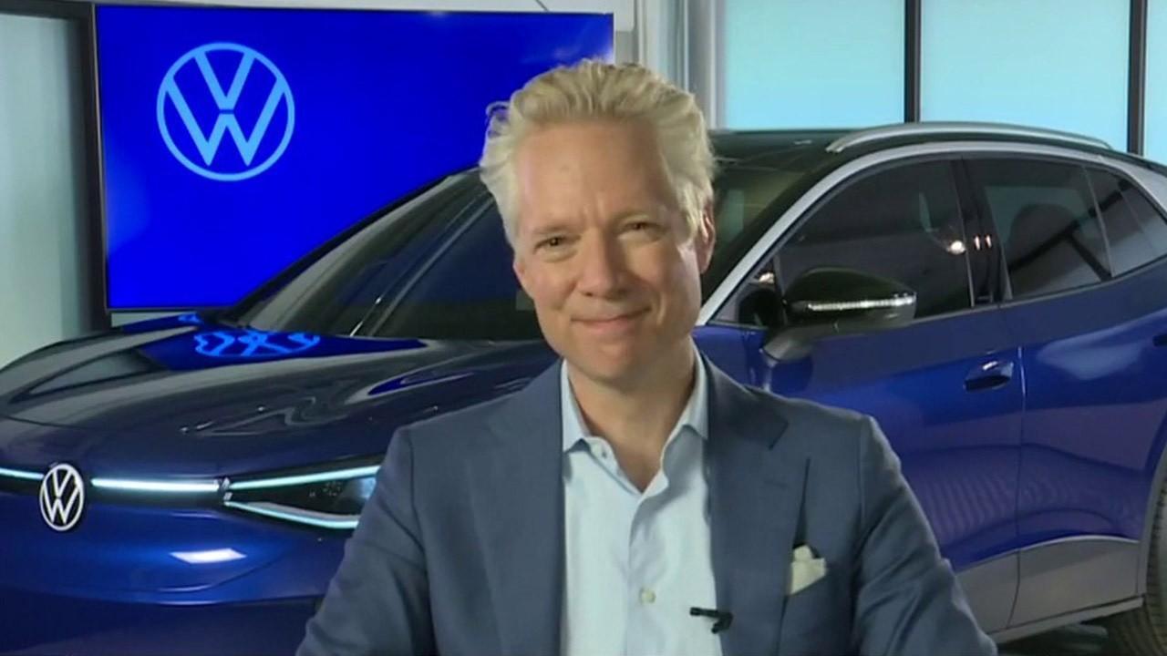 Volkswagen of America CEO: Electric SUV to have free charging to take away charging complexity, myths 