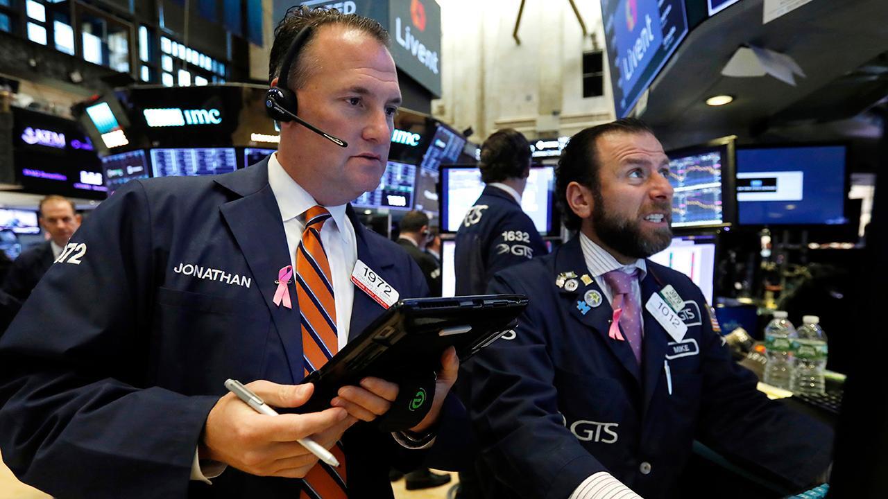 Stock market, economy are bubbles waiting to pop: Peter Schiff 