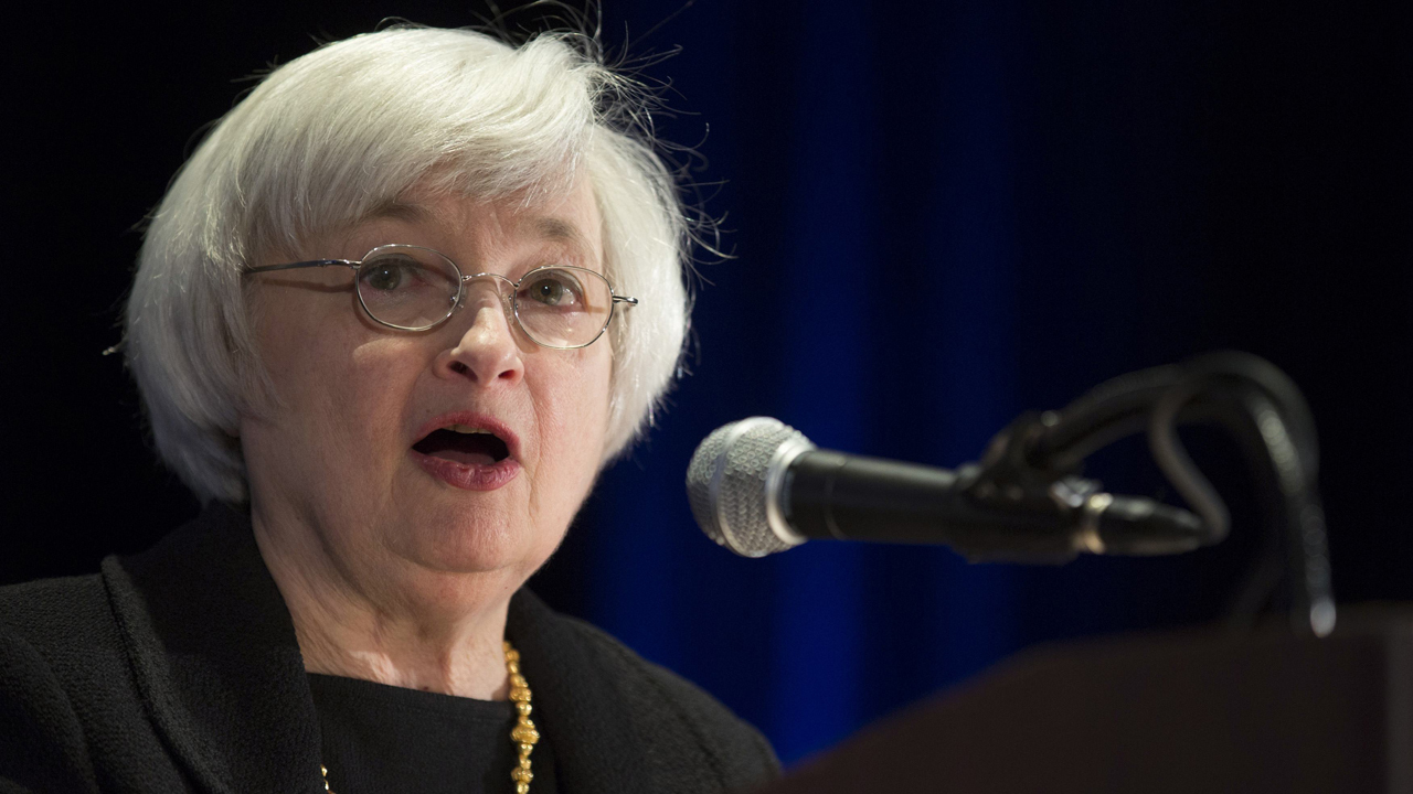 Fed minutes: June rate hike still on the table