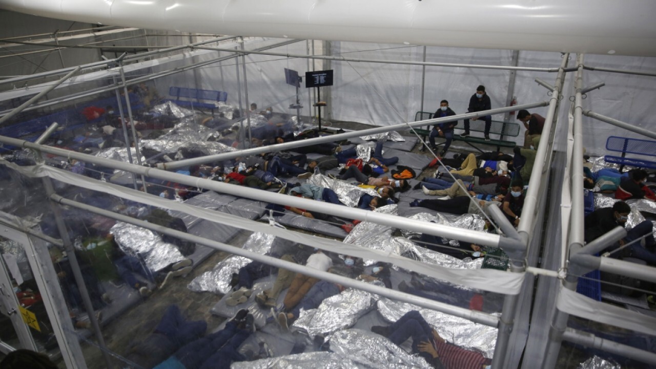 Tom Homan on southern border trip: 'I saw chaos'