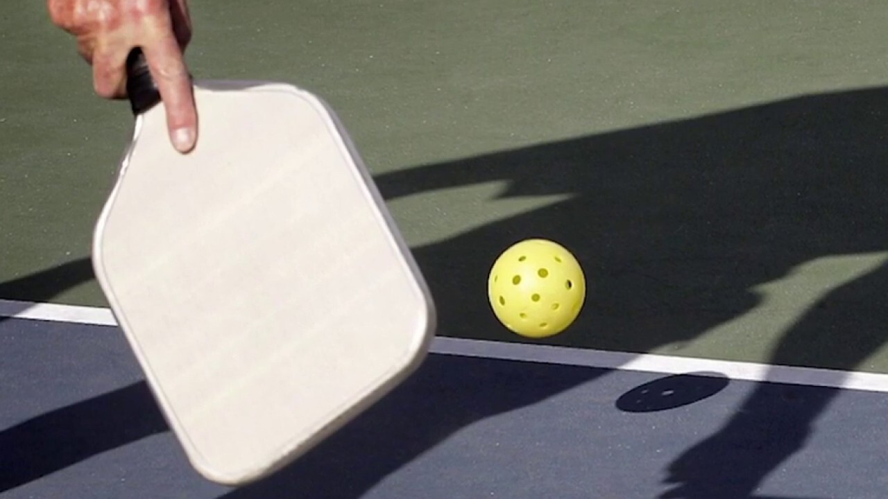FOX Business correspondent Madison Alworth has more on the rising popularity of pickleball in America on 'The Big Money Show.' 