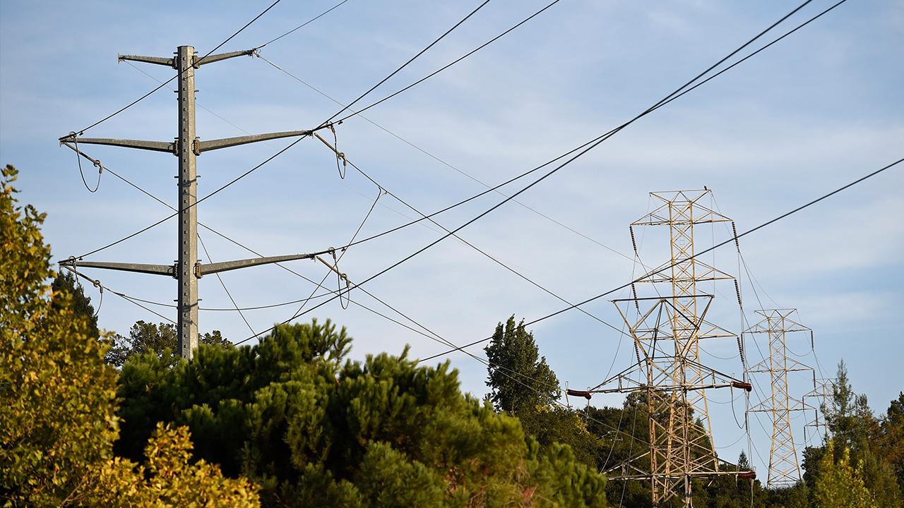 Backup home generator stock surges as PG&E turns CA power off