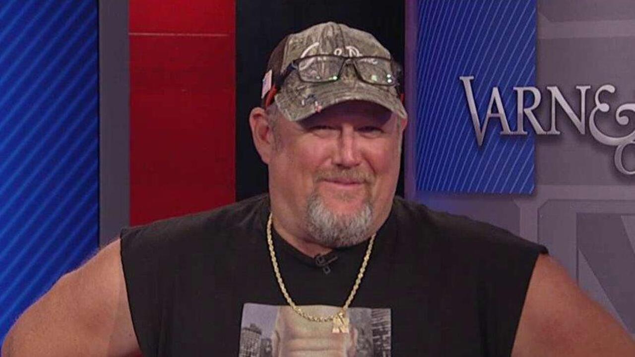 Larry the Cable Guy is cutting the cord 