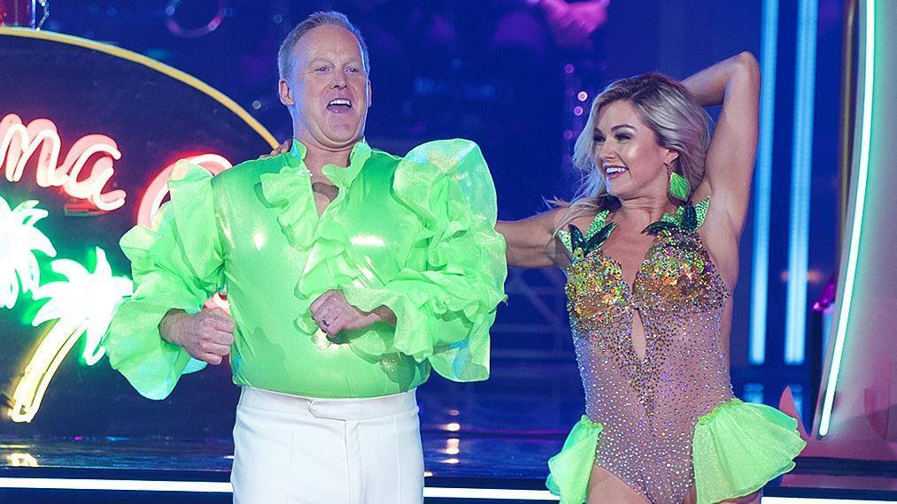 Sean Spicer uses ‘Dancing with the Stars’ as a charity platform
