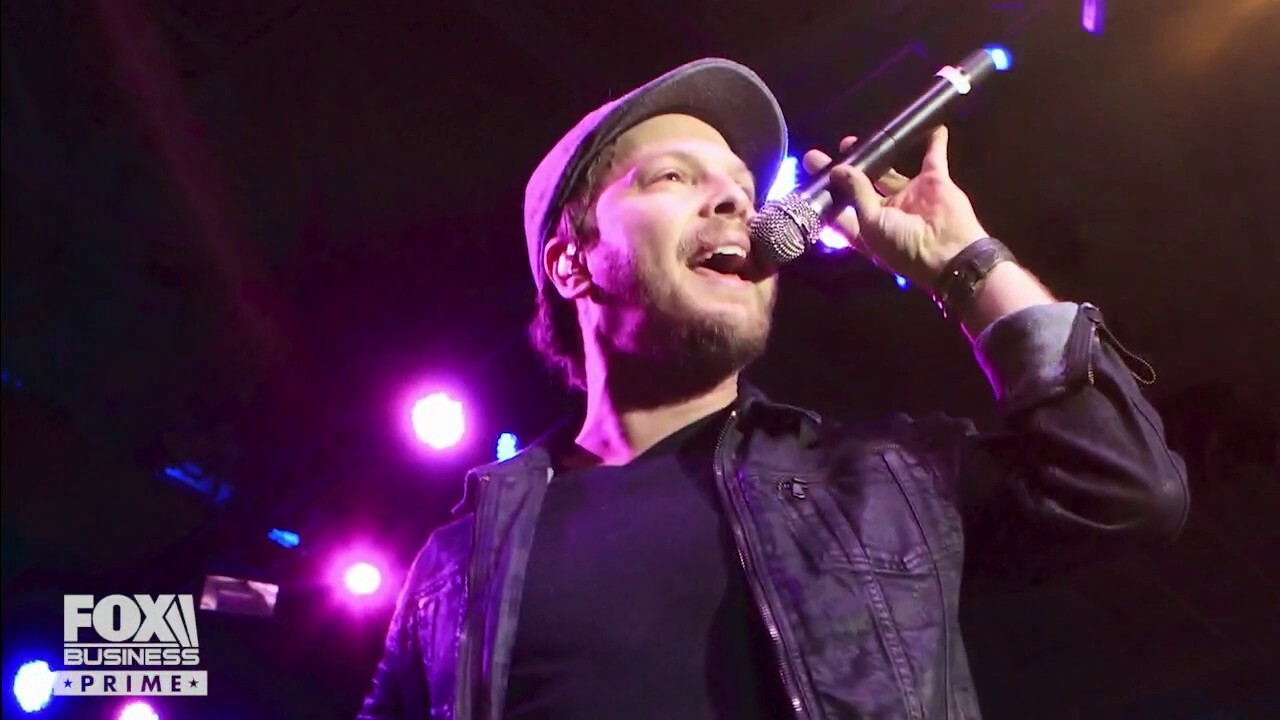 American singer-songwriter Gavin DeGraw sits down with 'The Pursuit! with John Rich' to talk family and music.