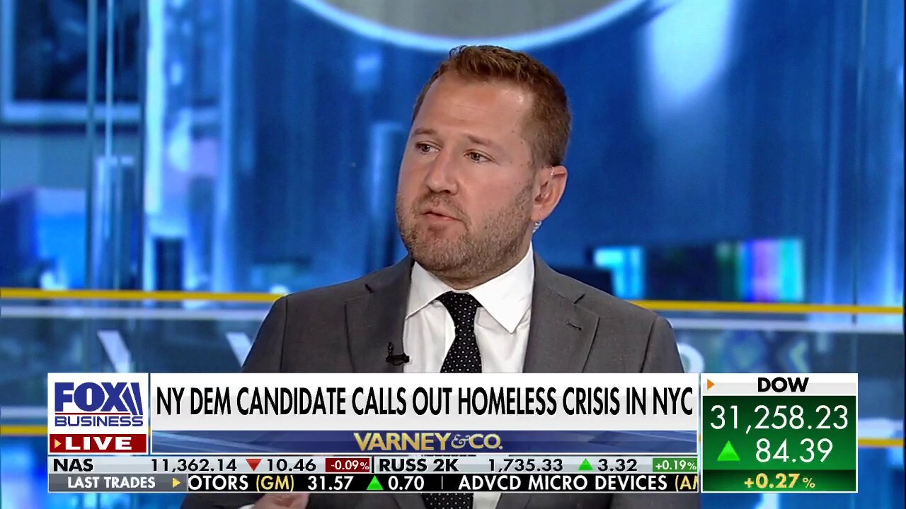 Democrat congressional candidate calls out homeless crisis in NYC