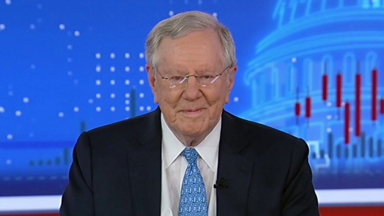 Forbes Media Chair Steve Forbes gives his economic outlook as Biden and Trump battle to win over the middle class on "The Bottom Line."