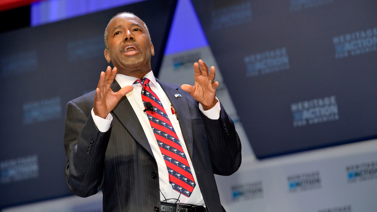 New poll shows Carson topping Trump in Iowa