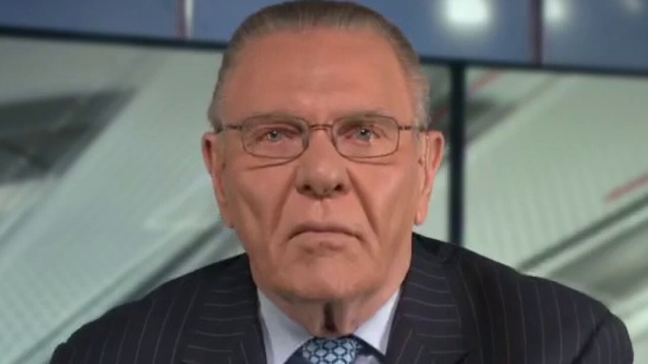  Gen. Jack Keane: These weapons are exactly what Ukraine needs