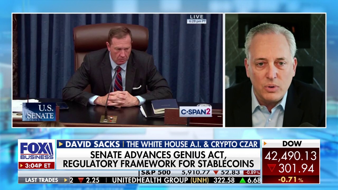 The White House AI and crypto 'czar' David Sacks discusses the advancement of the stablecoin bill on 'The Claman Countdown.'