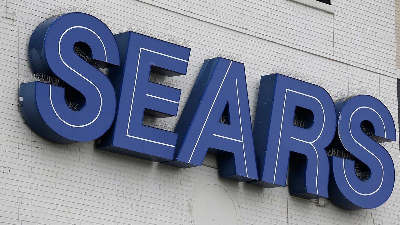 Sears sees bankruptcy boost; airline gets in holiday spirit