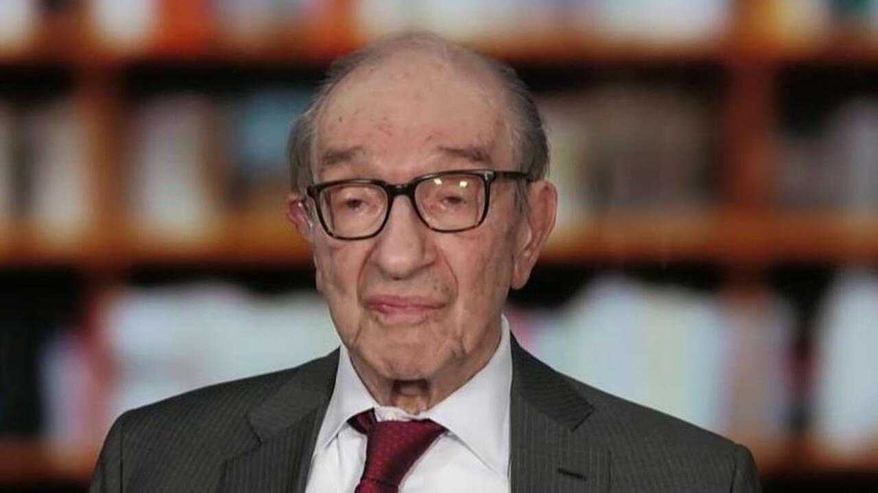 Fmr. Fed Chair Greenspan: Europe and the U.S. are in trouble