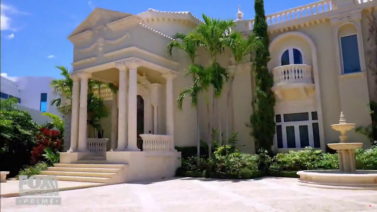 ‘Mansion Global’ shows you inside a $35 Million Miami waterfront mansion 