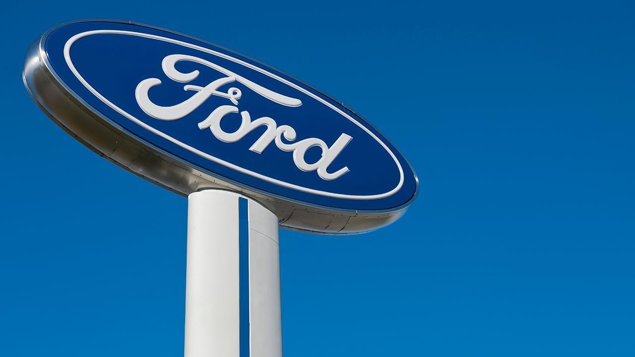 Ford dealership banks on 'God, guns and America' to generate sales 