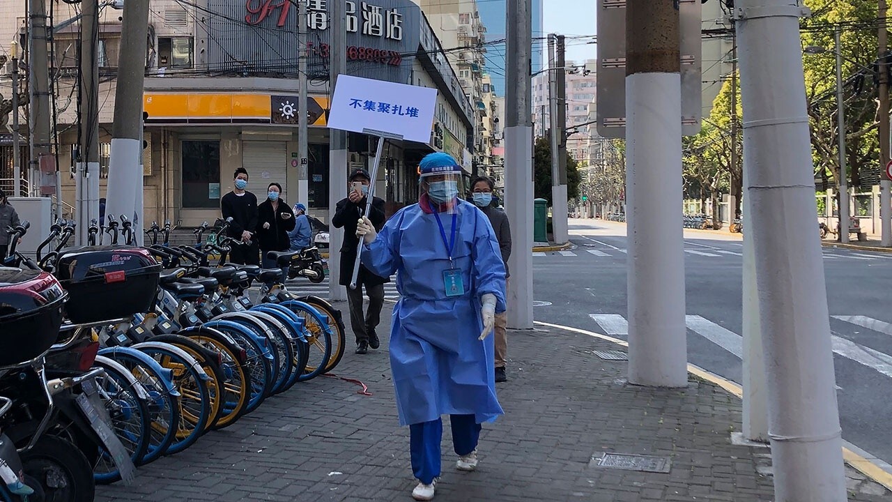 China expert on zero-COVID lockdowns threatening the global economy