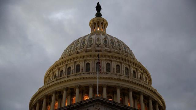 FBI's Peter Strzok volunteers to testify on Capitol Hill