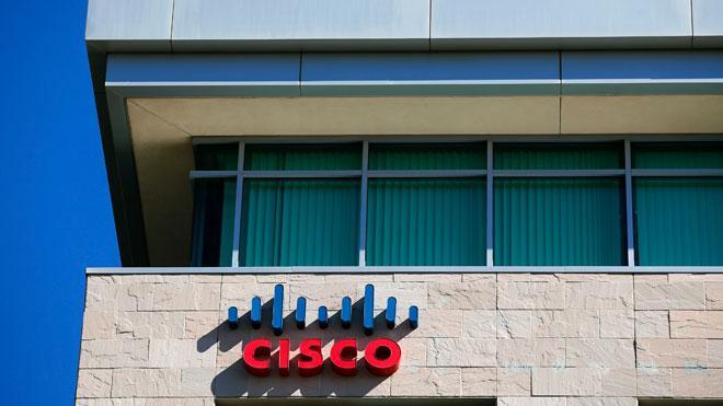 Cisco beats first-quarter earnings