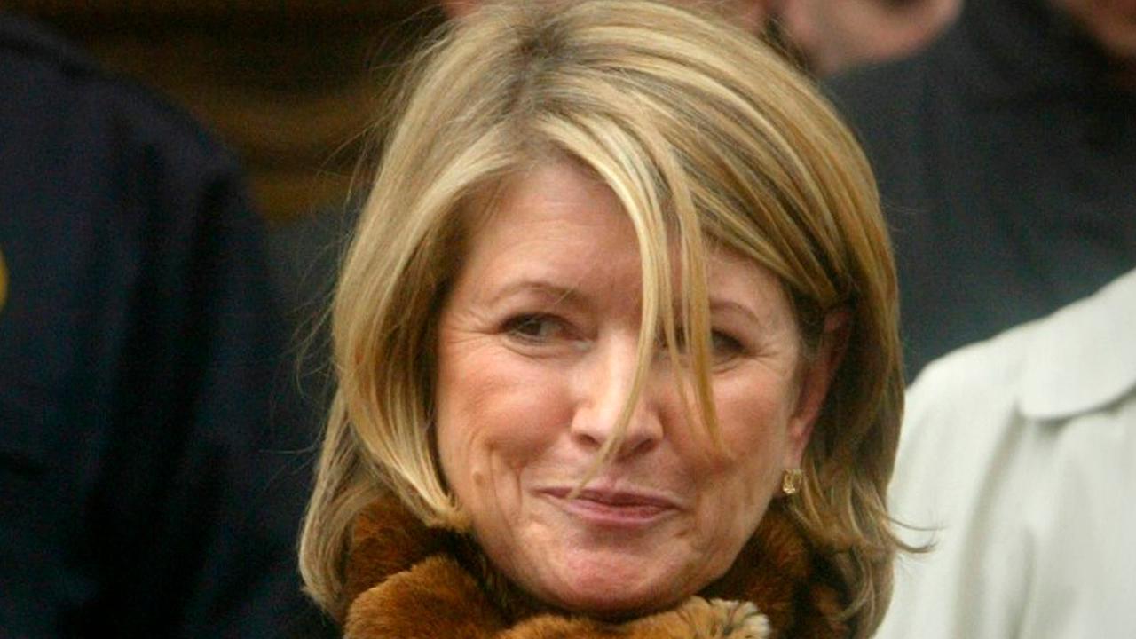 Martha Stewart partners with Canopy Growth to develop CBD products